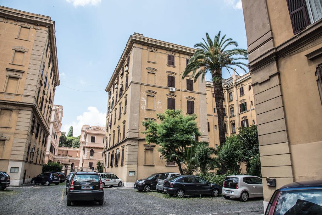 Grandis Rooms Rome Bagian luar foto