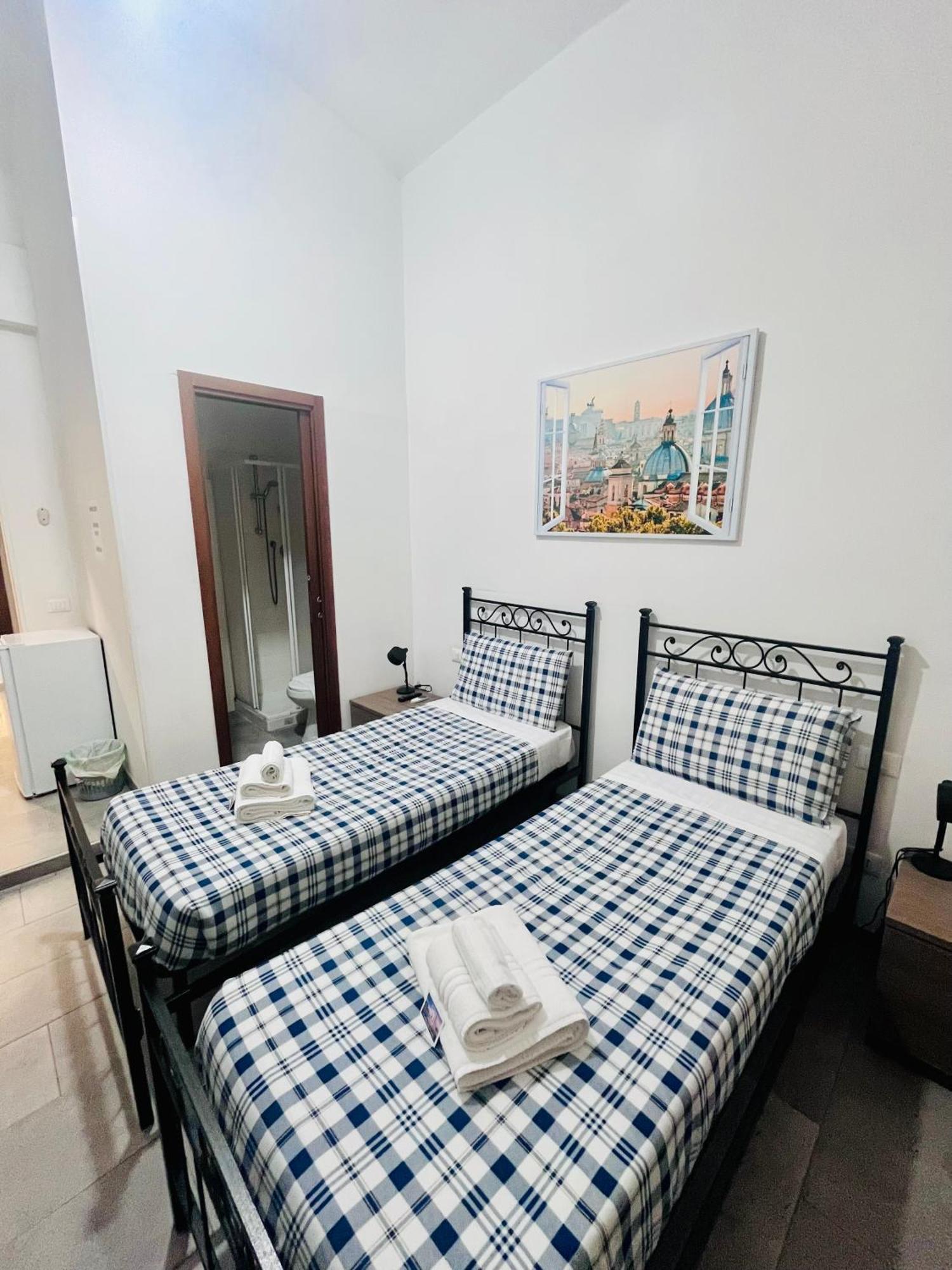 Grandis Rooms Rome Bagian luar foto