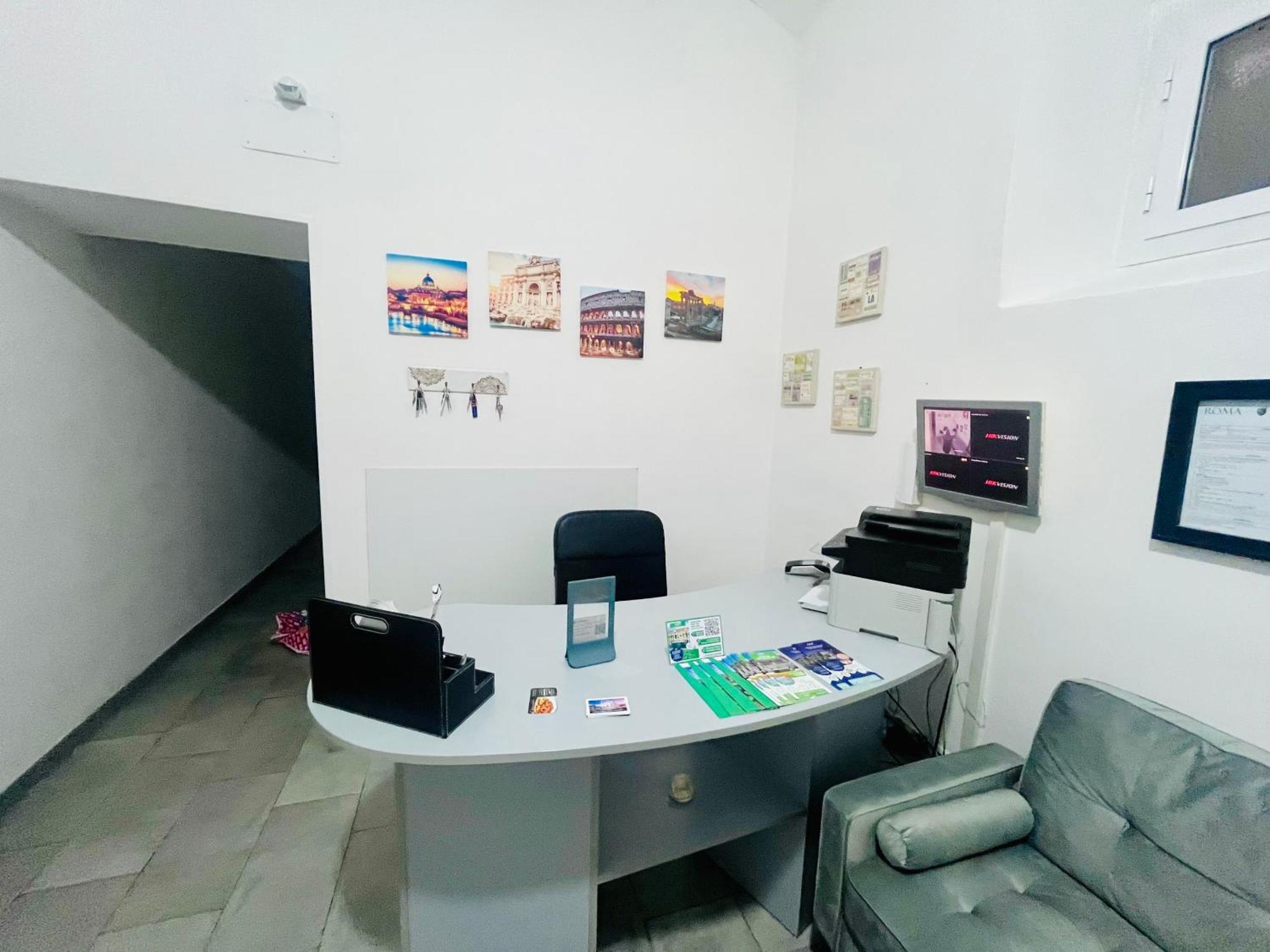 Grandis Rooms Rome Bagian luar foto