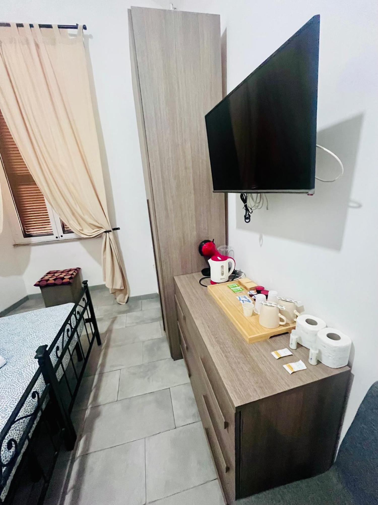 Grandis Rooms Rome Bagian luar foto