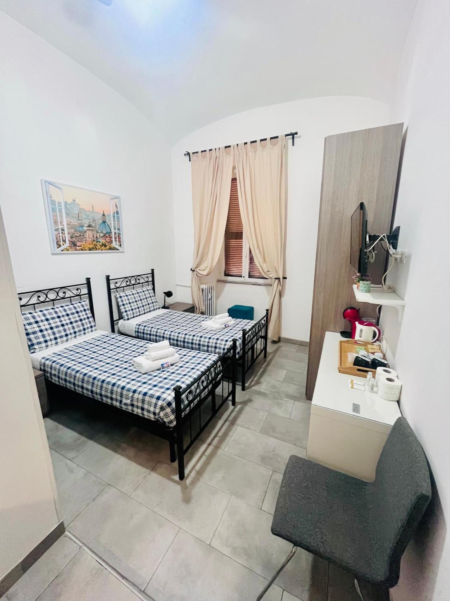 Grandis Rooms Rome Bagian luar foto